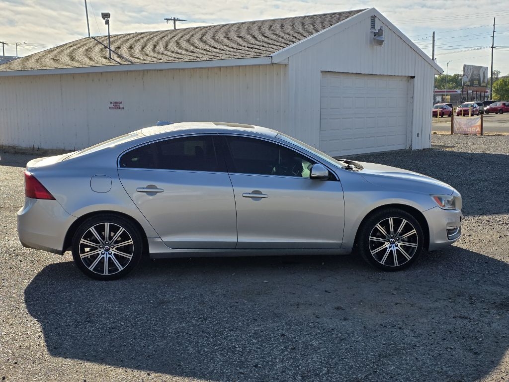 2014 Volvo S60 T5 AWD photo 5