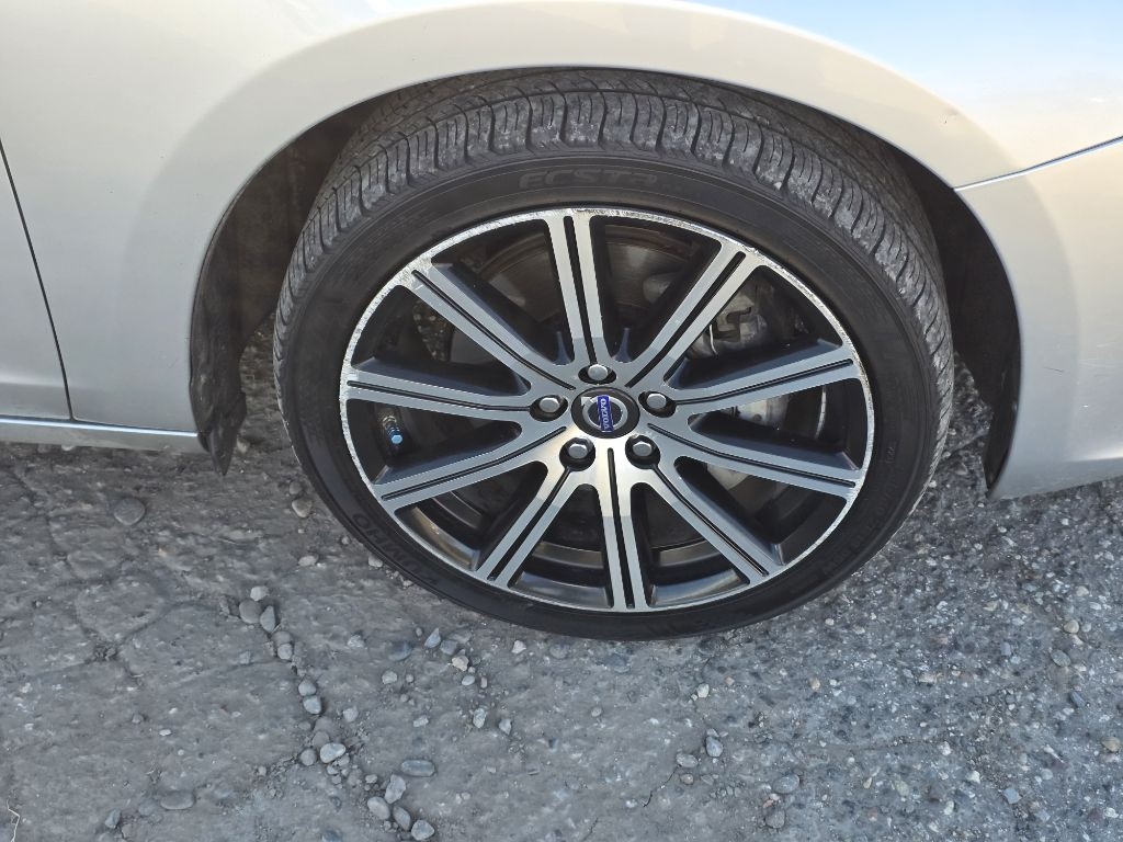 2014 Volvo S60 T5 AWD photo 8