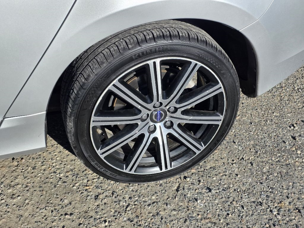 2014 Volvo S60 T5 AWD photo 11