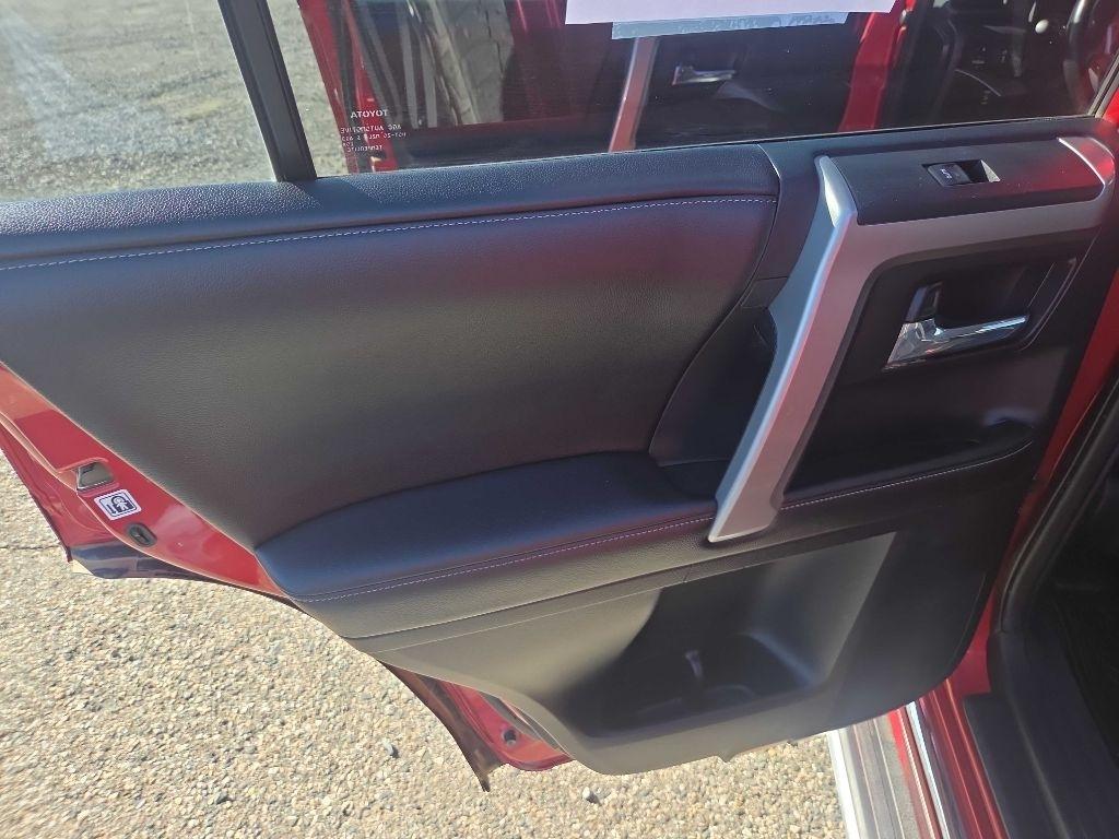 Toyota 4Runner  2014