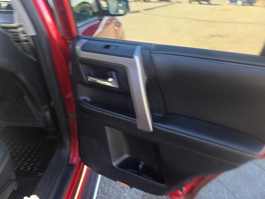 Toyota 4Runner  2014