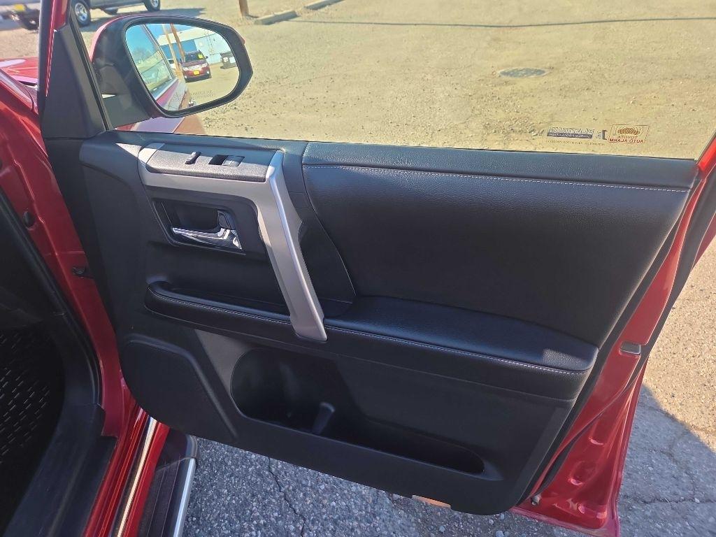 Toyota 4Runner  2014