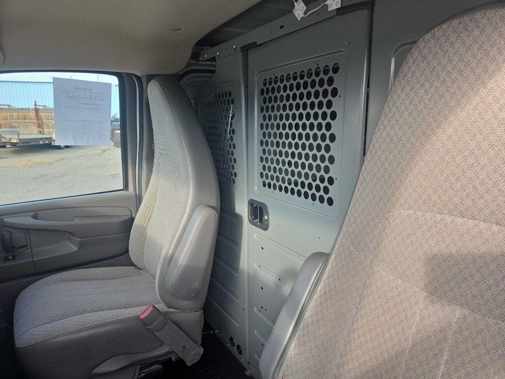 Chevrolet Express  2012