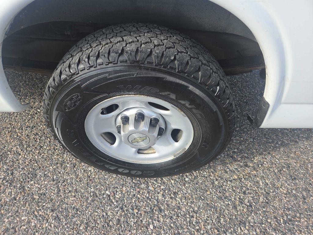 Chevrolet Express  2012