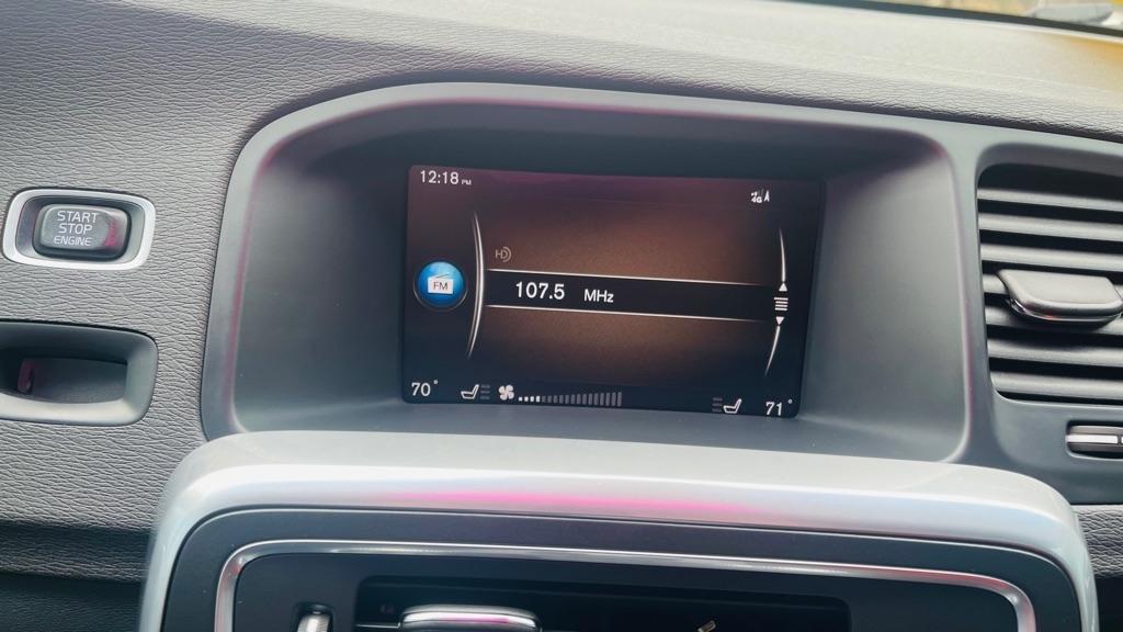 Volvo V60 Cross Country  2018