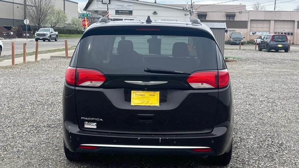 Chrysler Pacifica  2017