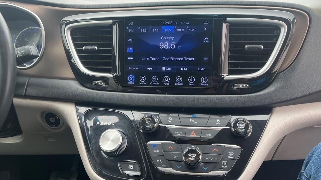 Chrysler Pacifica  2017