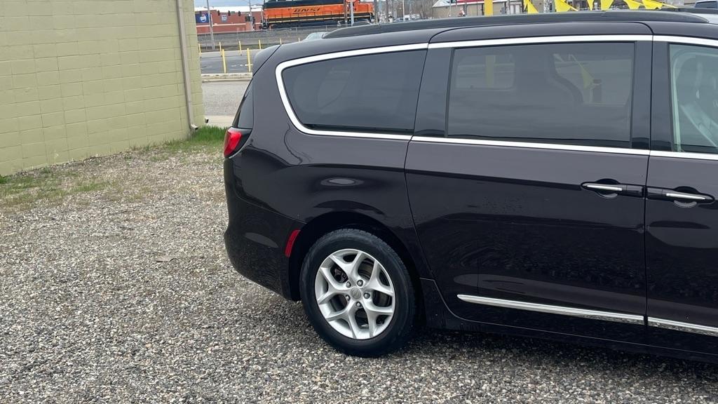 Chrysler Pacifica  2017