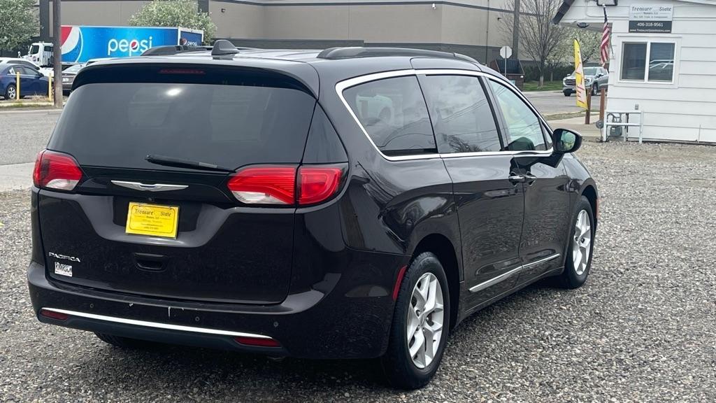 Chrysler Pacifica  2017