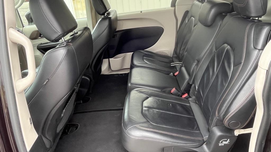 Chrysler Pacifica  2017