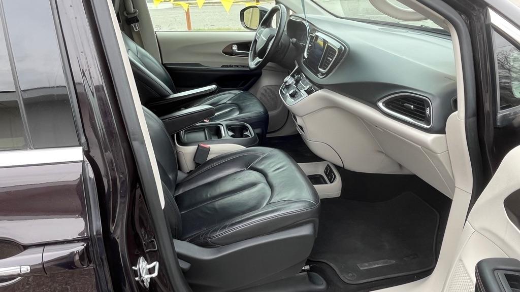 Chrysler Pacifica  2017