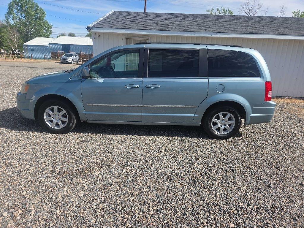 Chrysler Town & Country  2010