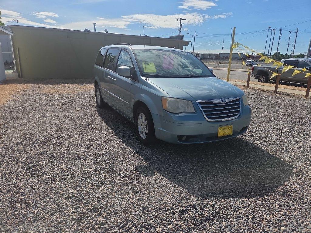 Chrysler Town & Country  2010