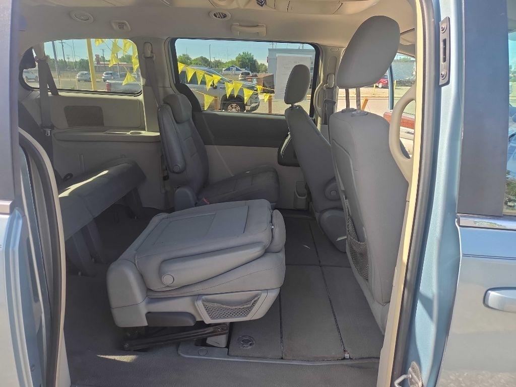 Chrysler Town & Country  2010