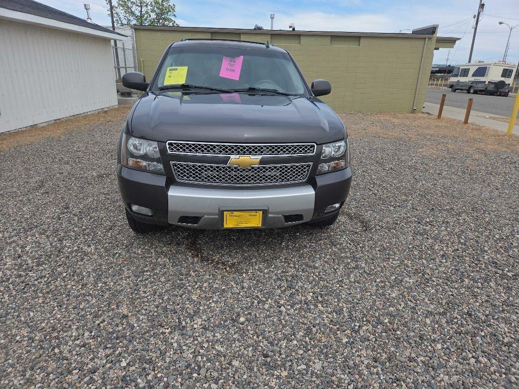 Chevrolet Suburban  2010