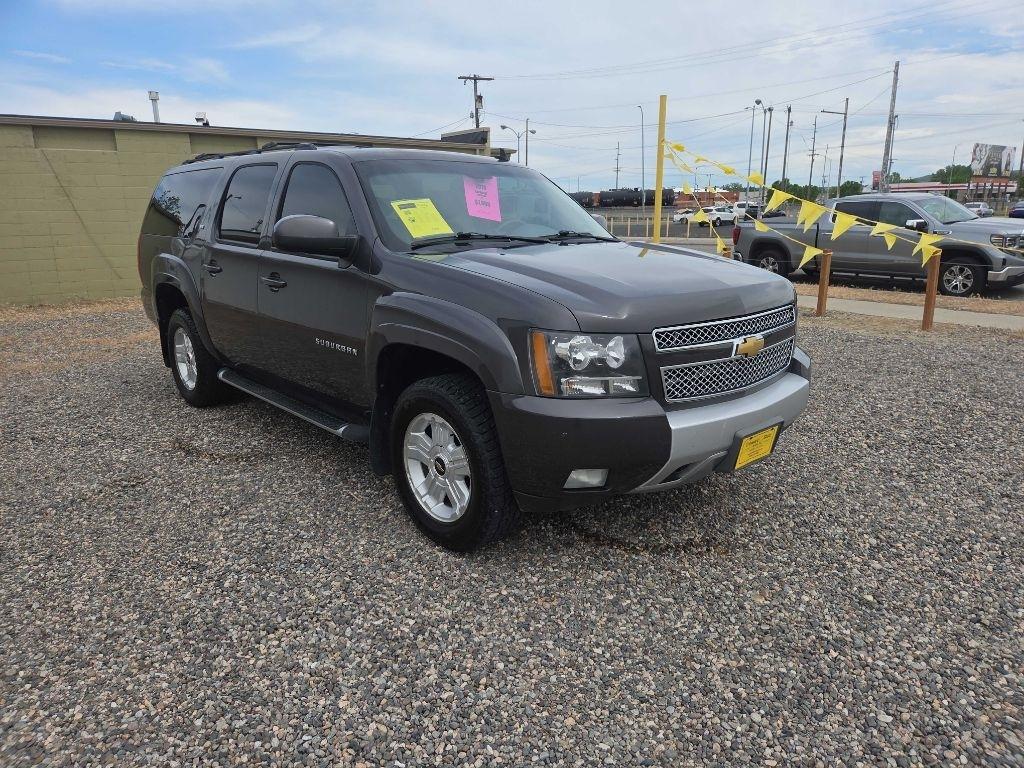 Chevrolet Suburban  2010
