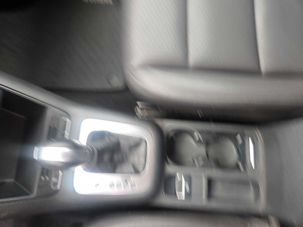 Volkswagen Tiguan  2015