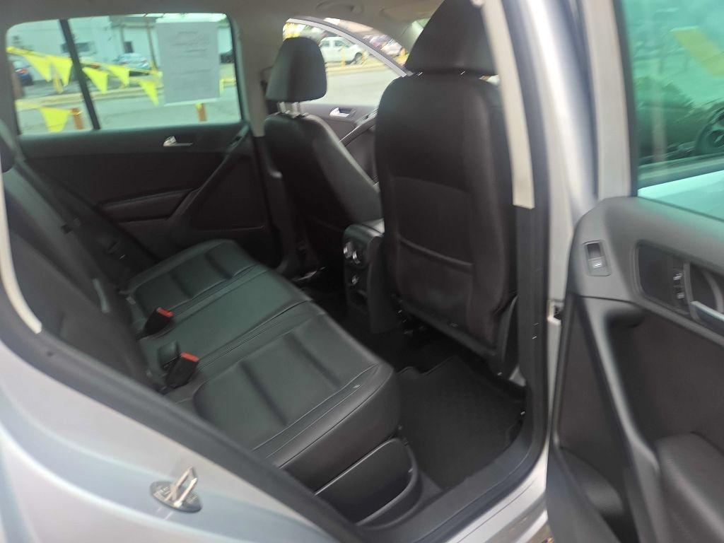 Volkswagen Tiguan  2015