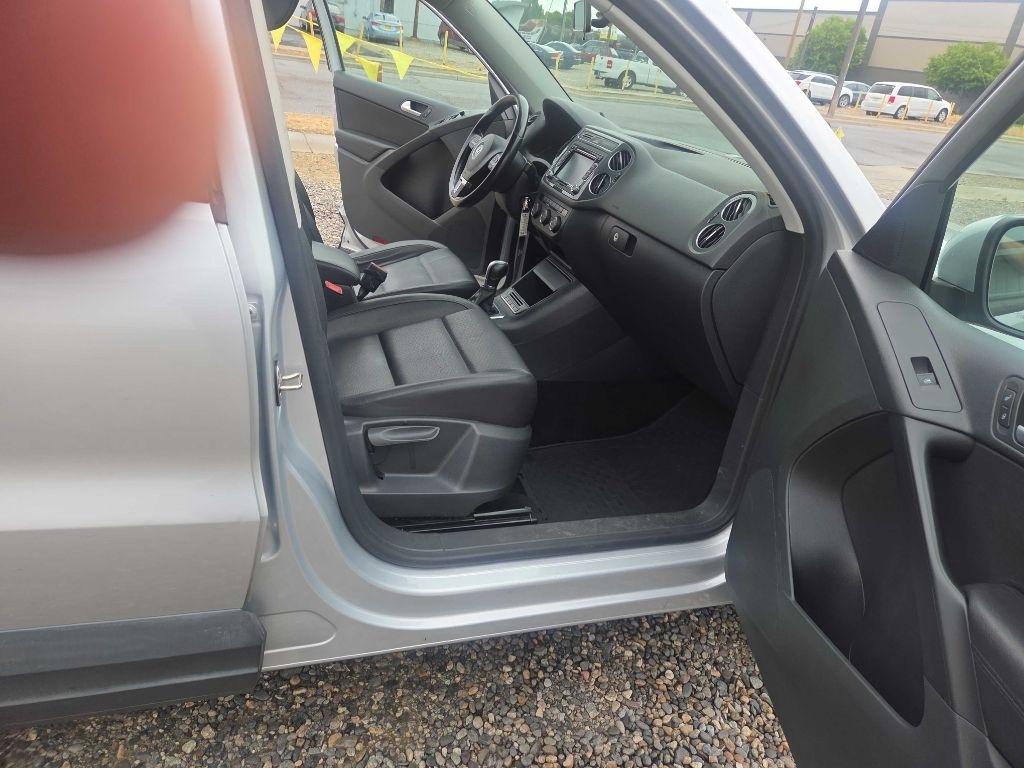 Volkswagen Tiguan  2015