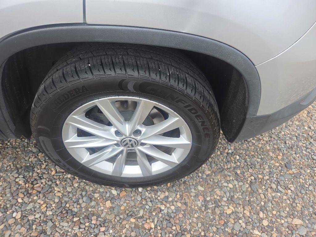 Volkswagen Tiguan  2015