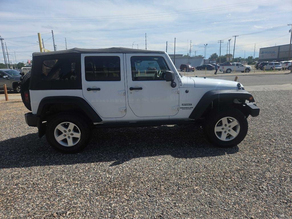 Jeep Wrangler  2011