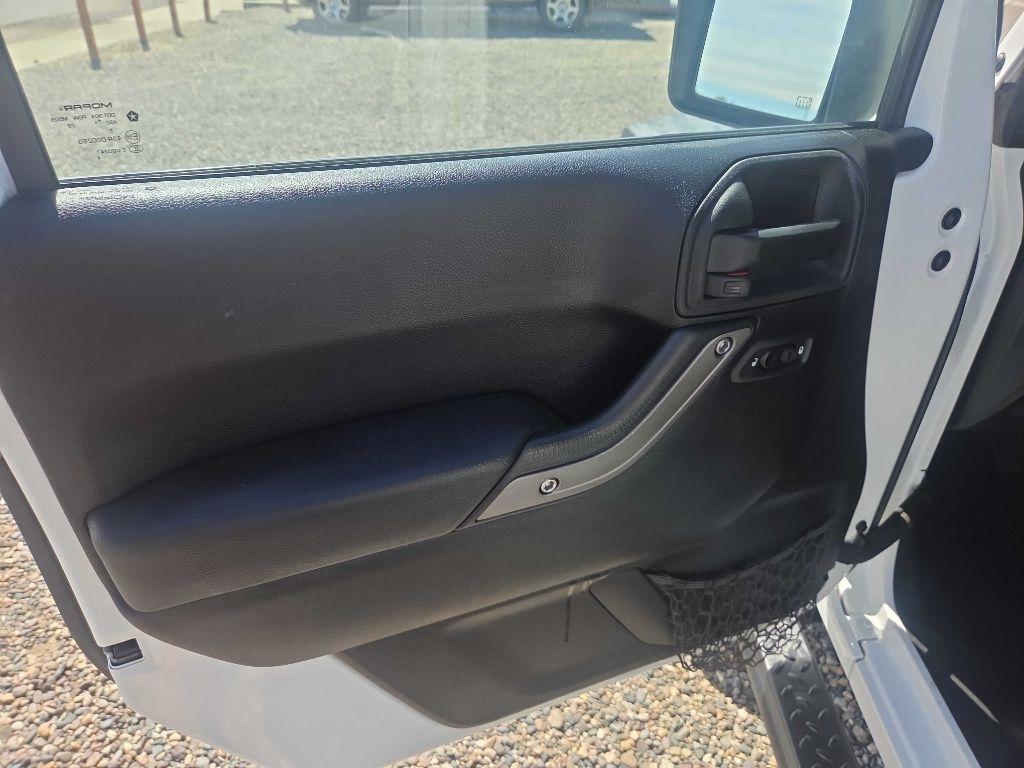 Jeep Wrangler  2011