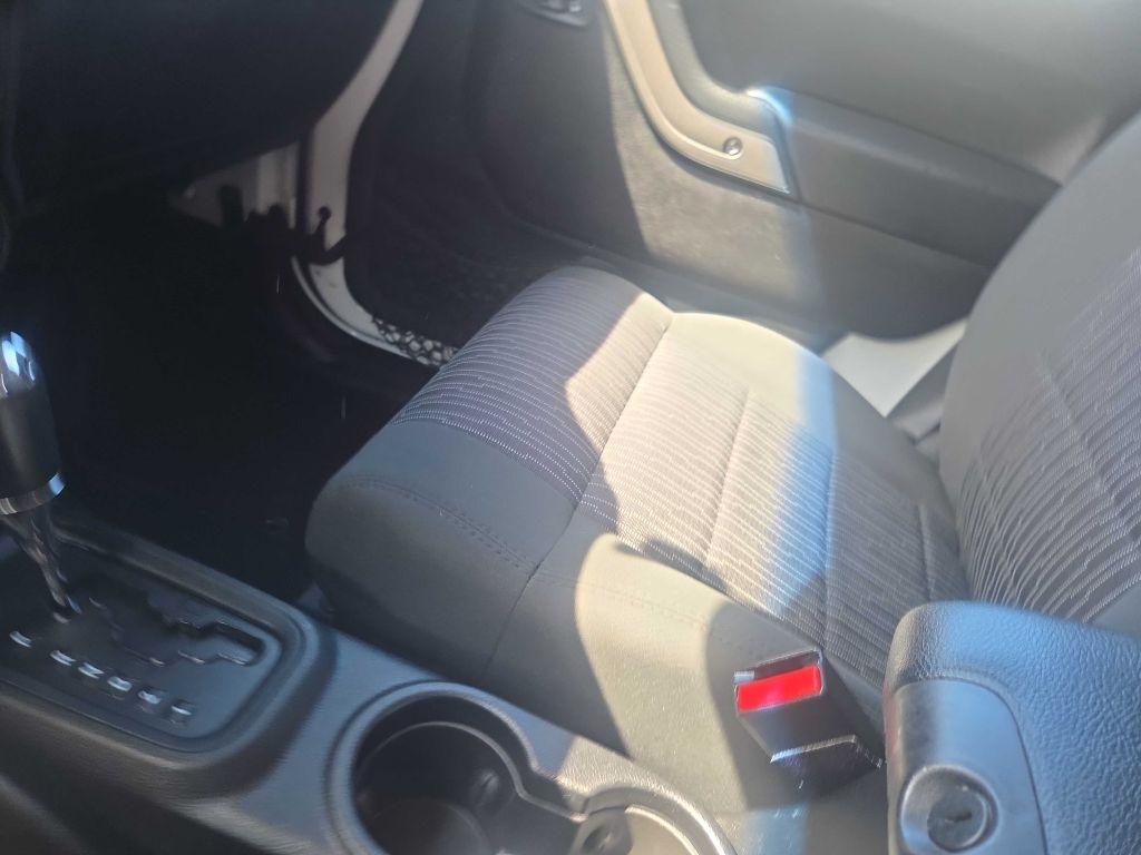 Jeep Wrangler  2011