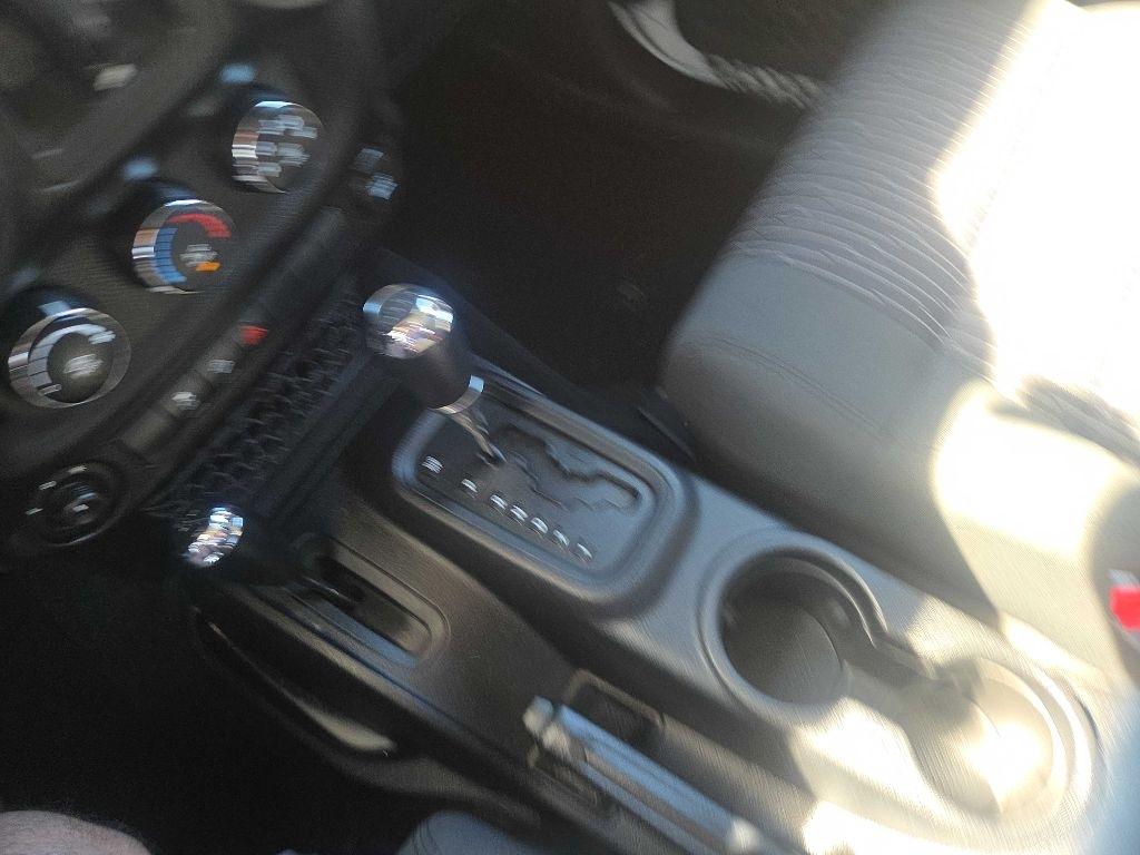 Jeep Wrangler  2011