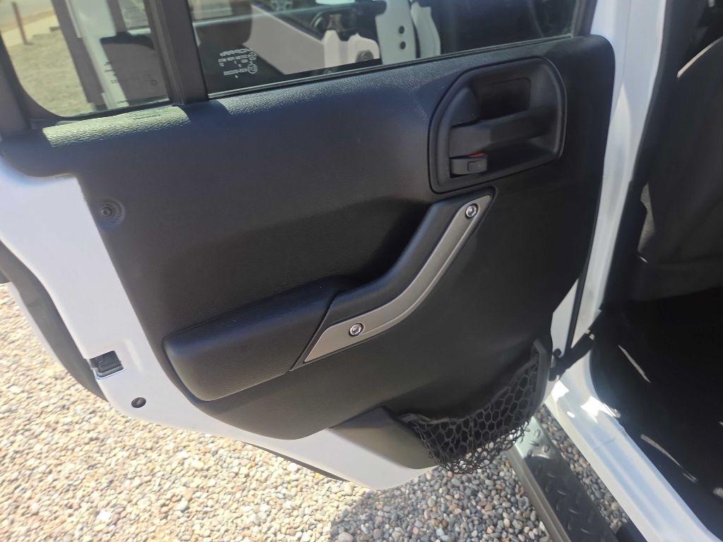 Jeep Wrangler  2011