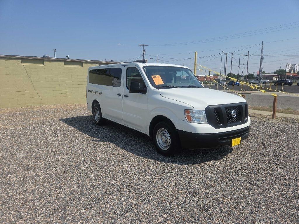 Nissan NV Passenger  2016