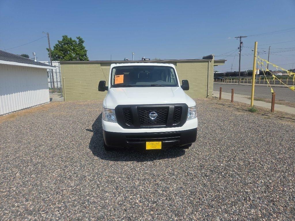 Nissan NV Passenger  2016