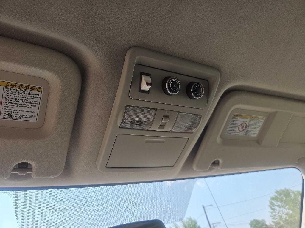 Nissan NV Passenger  2016