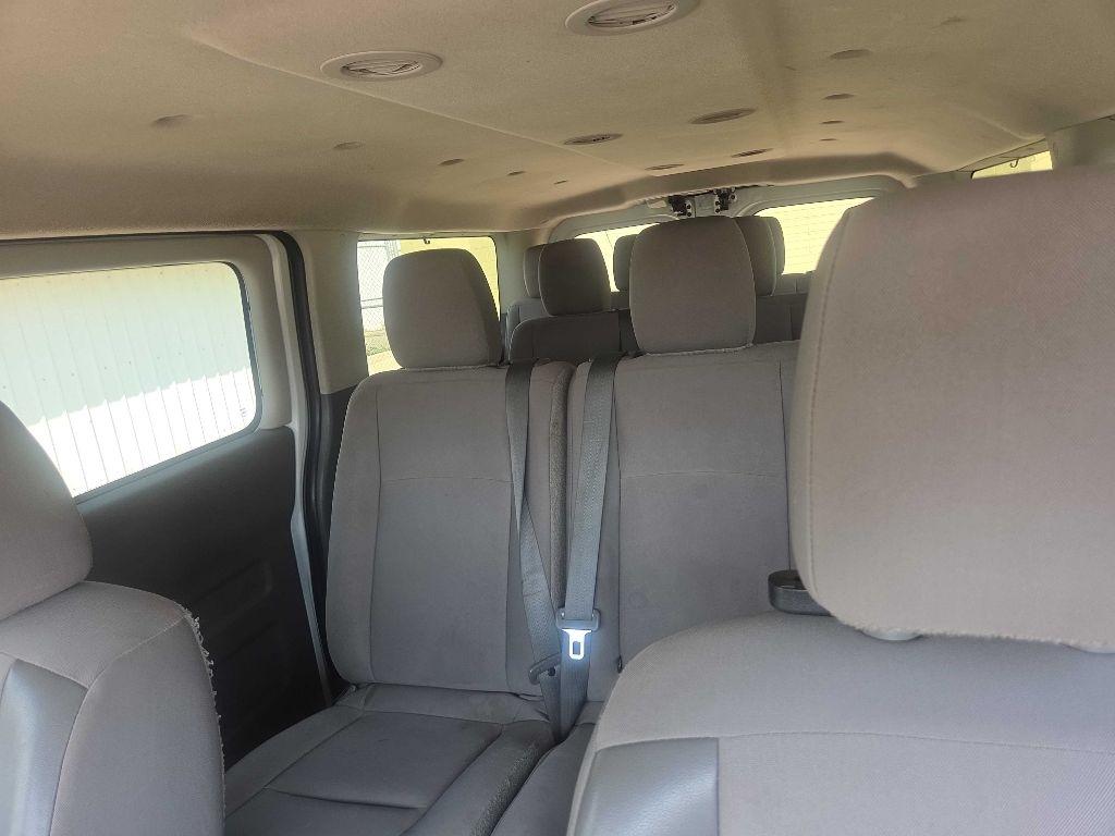 Nissan NV Passenger  2016
