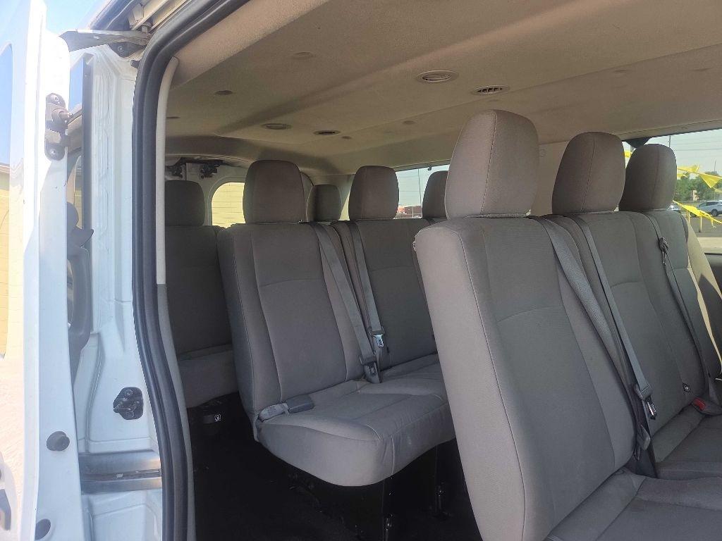 Nissan NV Passenger  2016