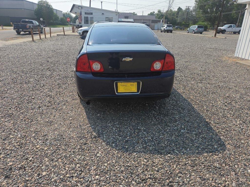 Chevrolet Malibu  2010