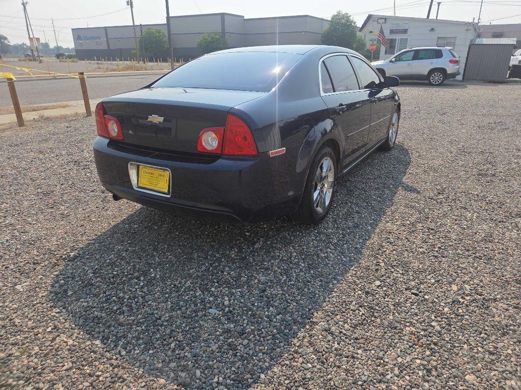 Chevrolet Malibu  2010