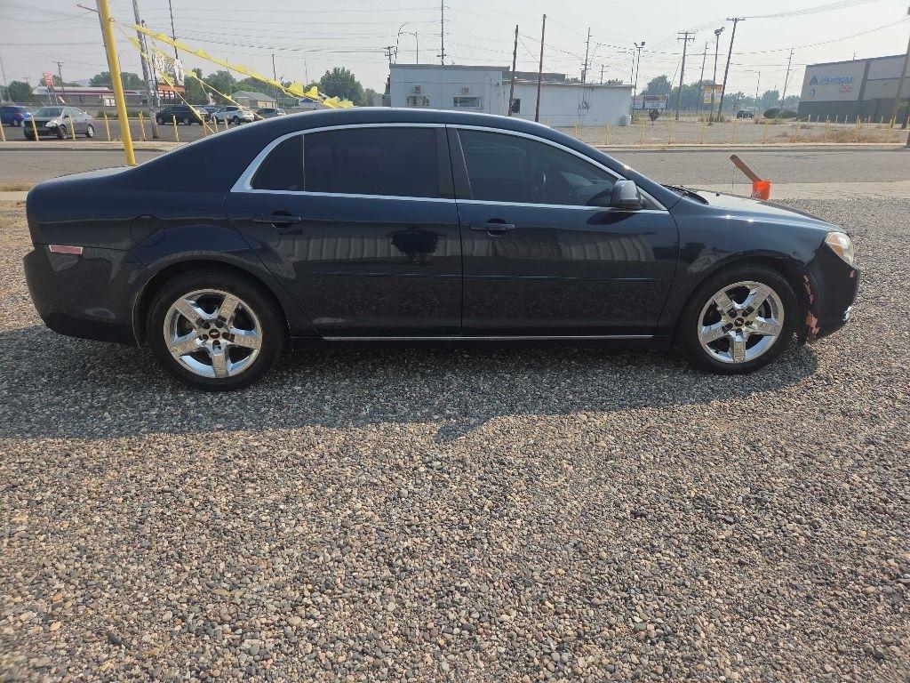 Chevrolet Malibu  2010