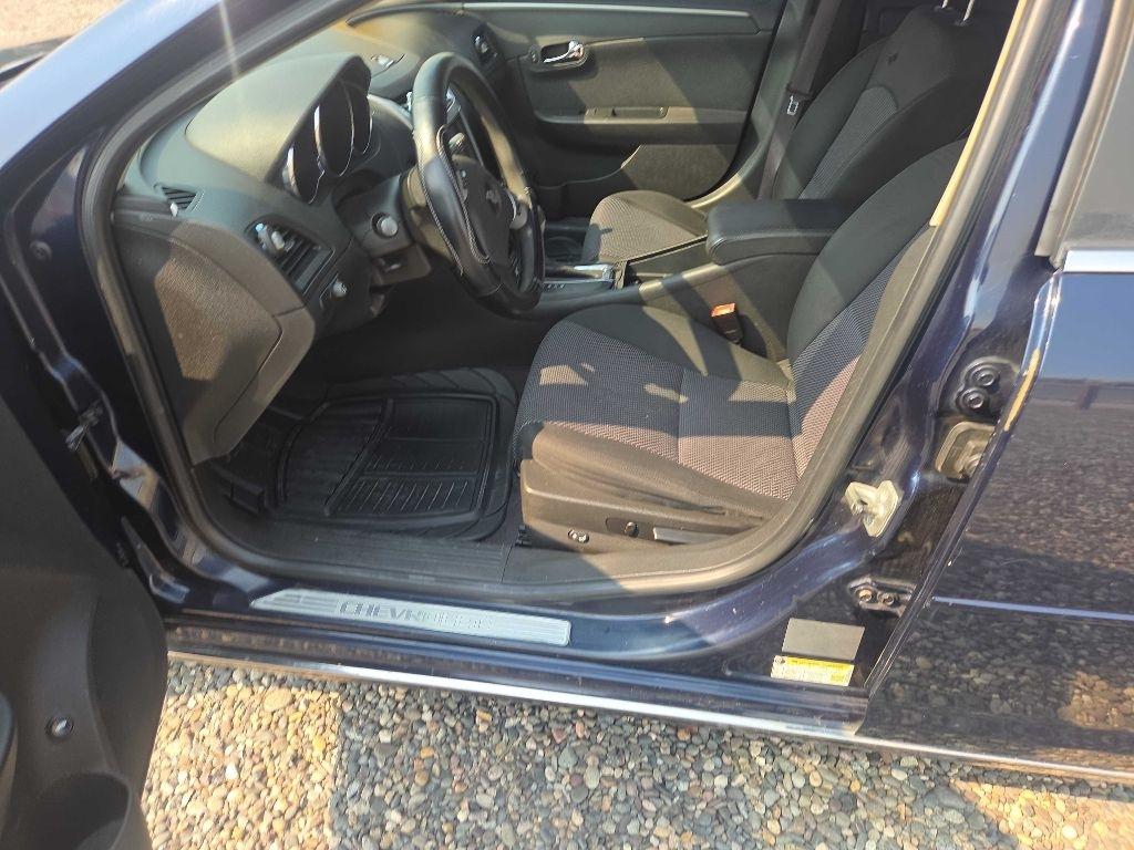 Chevrolet Malibu  2010