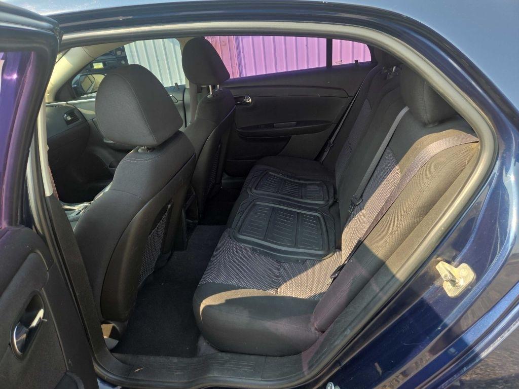 Chevrolet Malibu  2010