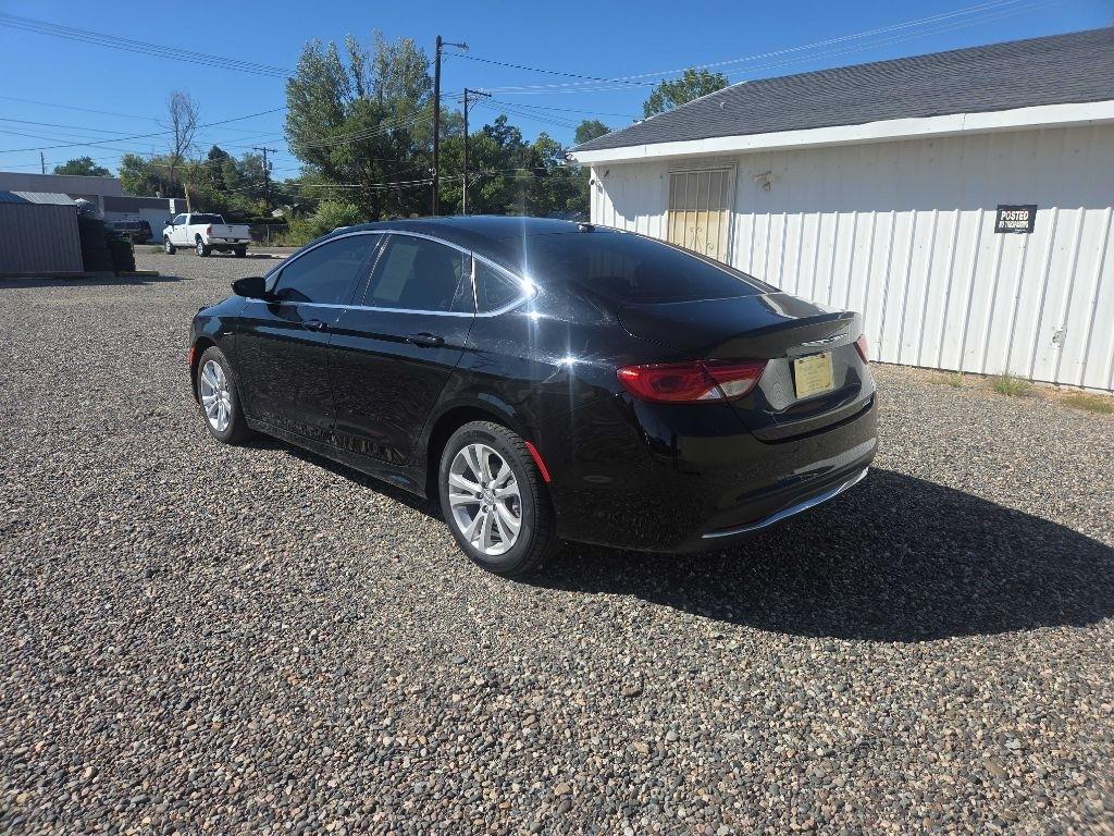 Chrysler 200  2015