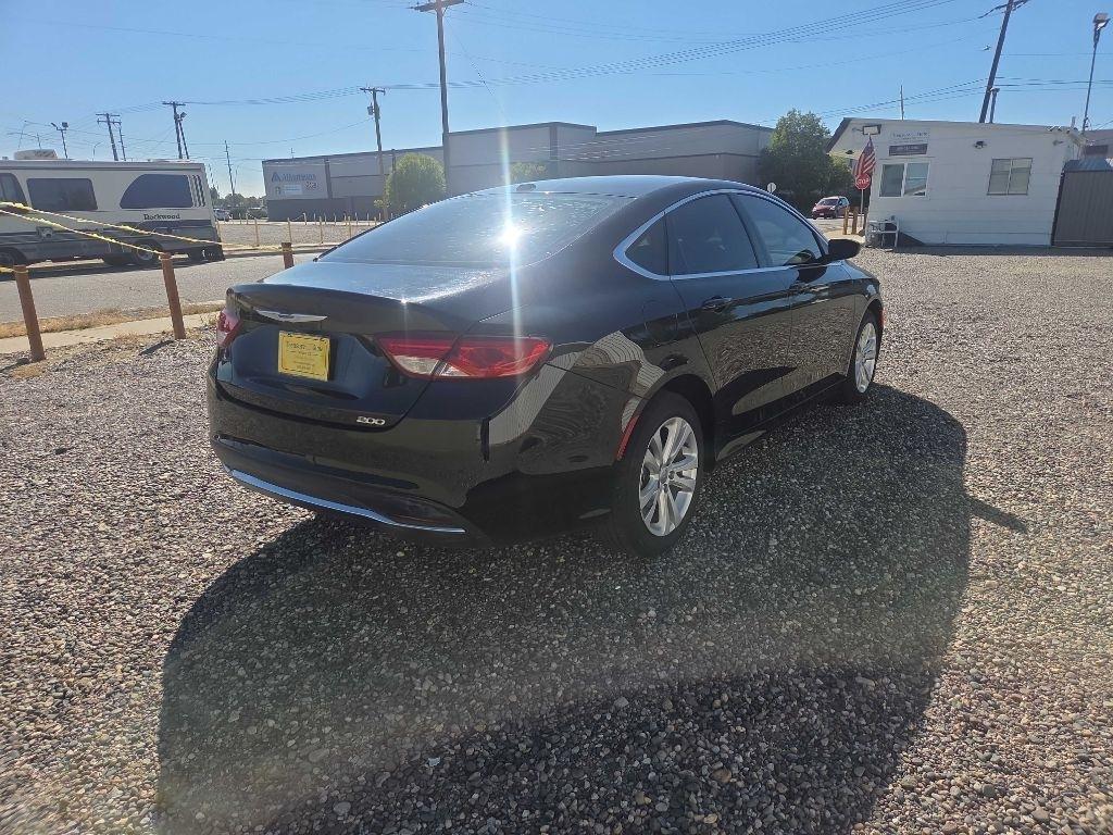 Chrysler 200  2015