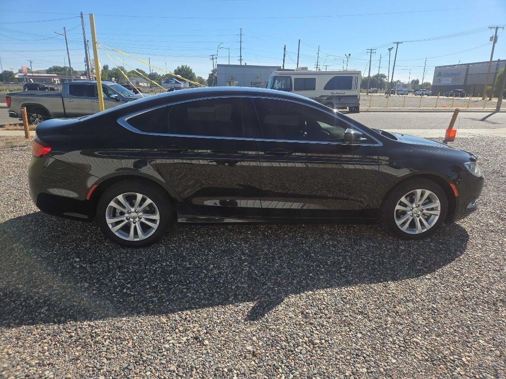 Chrysler 200  2015