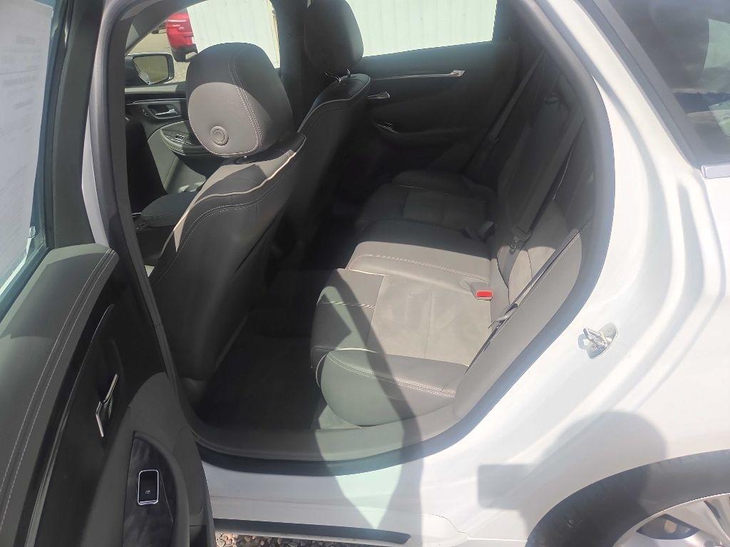 Chevrolet Impala  2015