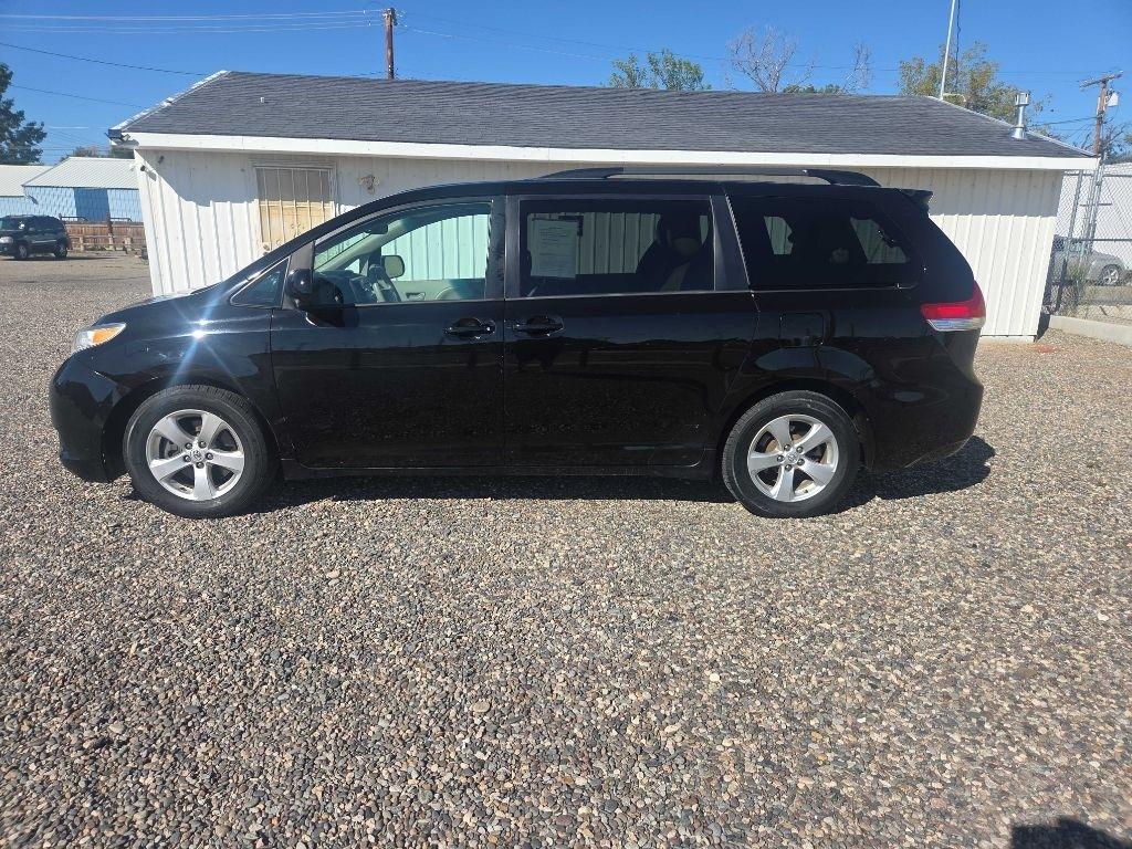 Toyota Sienna  2014
