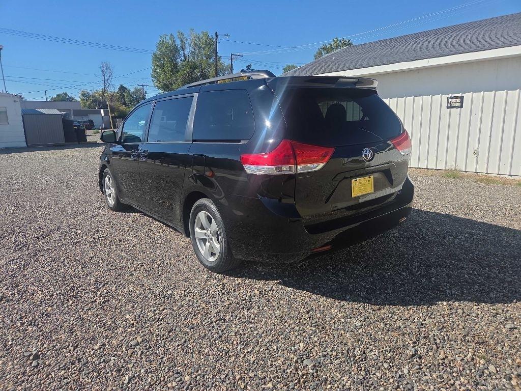 Toyota Sienna  2014