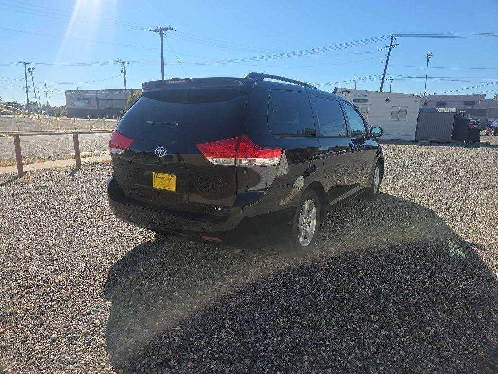 Toyota Sienna  2014