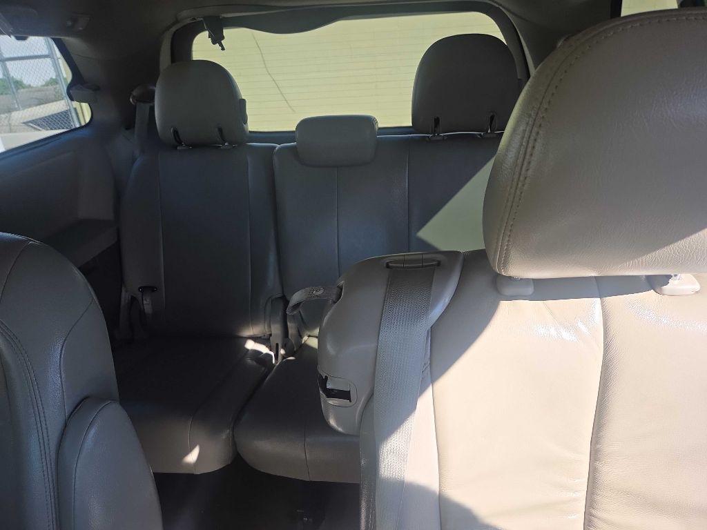 Toyota Sienna  2014