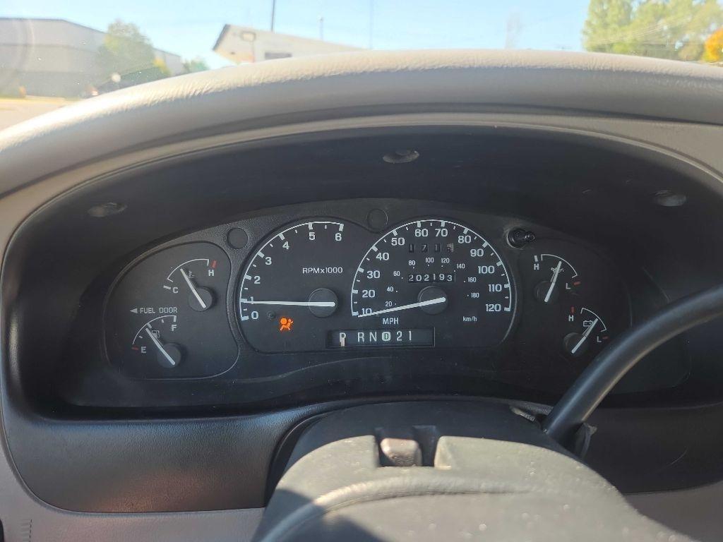 Mazda B-Series  2000