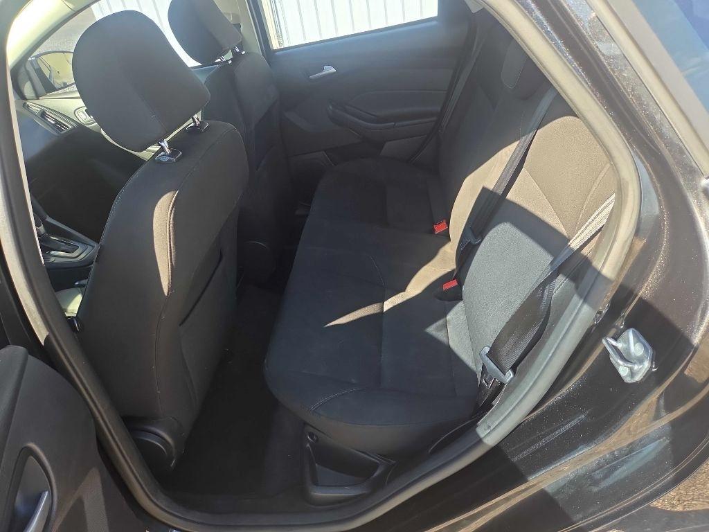 Ford Focus  2015