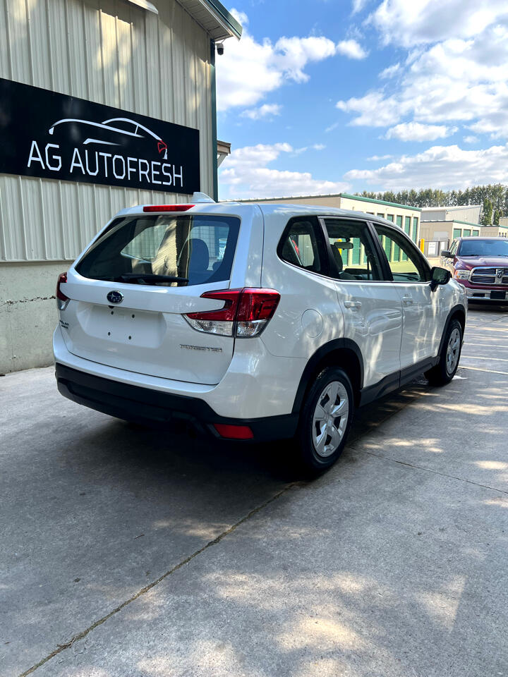Subaru Forester Base 2023
